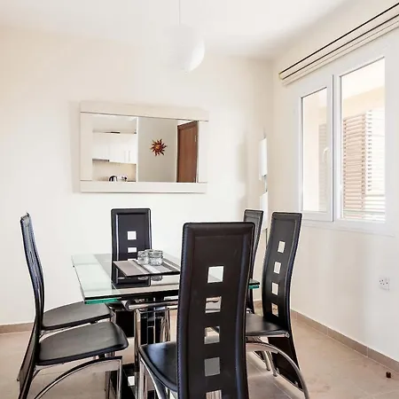 Thalassa Beach Two Bedroom Penthouse Apartman *