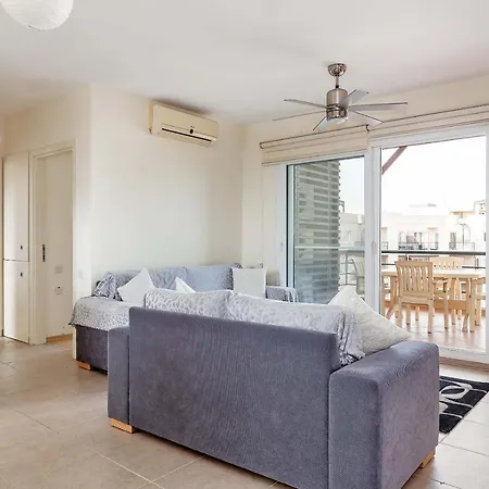 Thalassa Beach Two Bedroom Penthouse Apartman Vokolidha